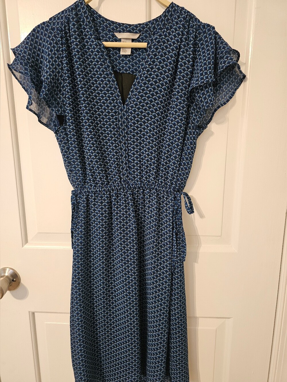 H&M DRESS - Picture 1 of 4